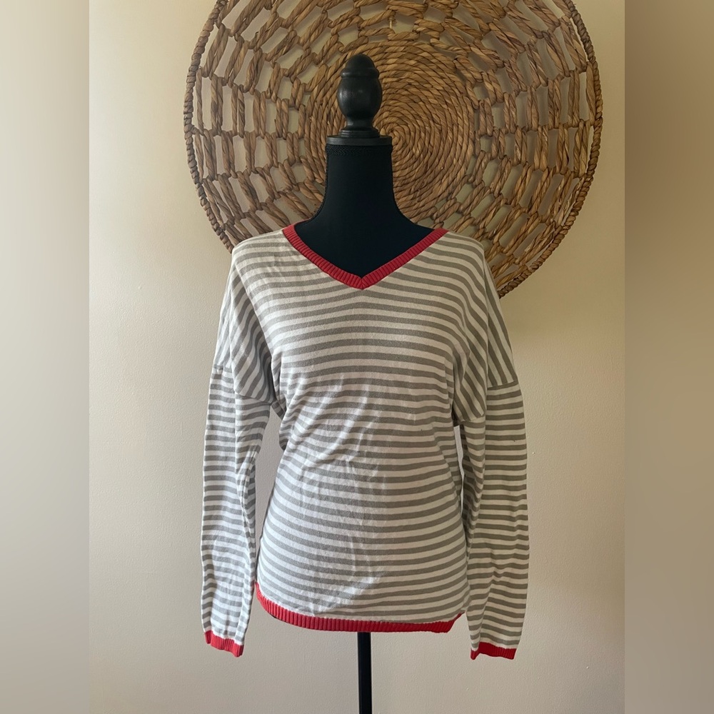 Lillusory Striped V-Neck Sweater with Red Accents